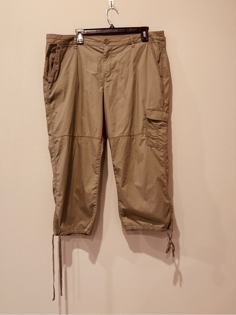 DKNY Olive Cargo Capris Drawcord Hems Casual Spring Cotton Lightweight Classic